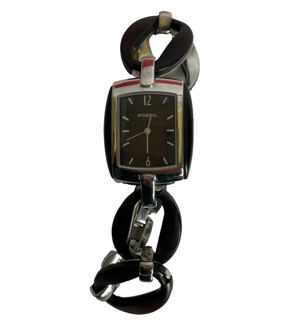 Fossil Women's Silver Toned Wood Bracelet Band Analog Watch